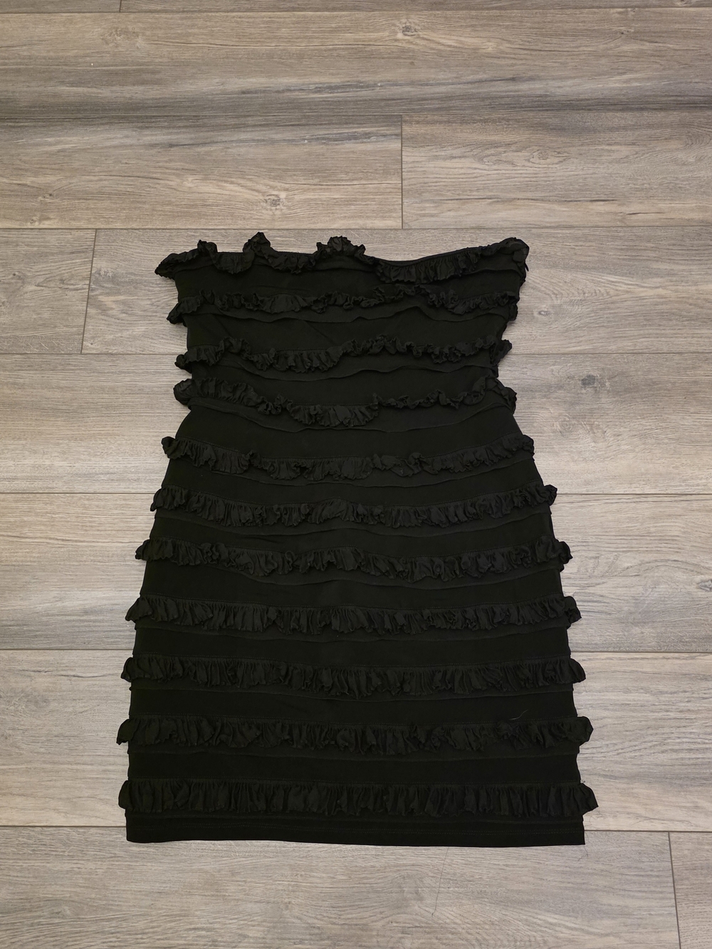 Elizabeth and James "Vivienne" Black Ruffle Strapless Mini Dress Size Large